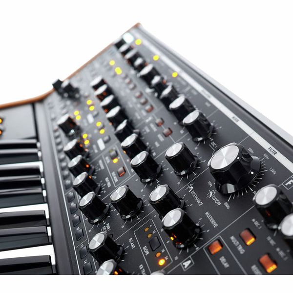 Moog Subsequent 37 Moog Subsequent 37