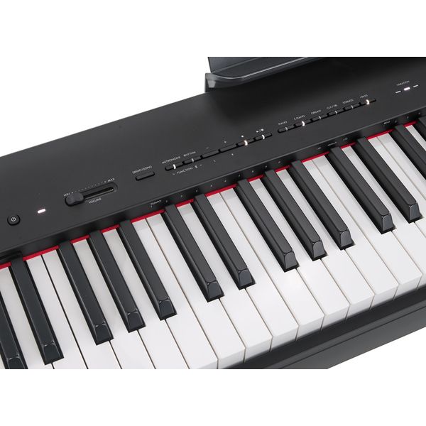 Yamaha P-225 B