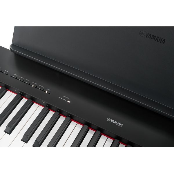 Yamaha P-225 B